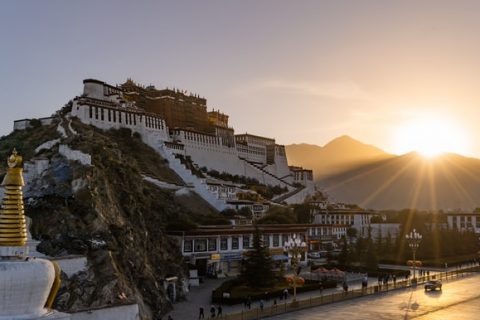 為什么越來越多的人喜歡去拉薩注冊公司？